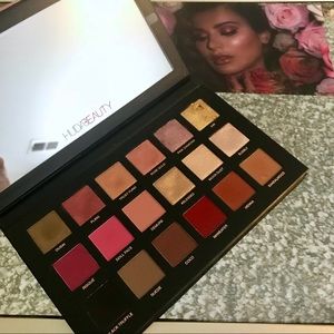 Huda Beauty Rose Gold Remastered Palette